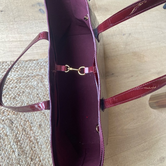LOUIS VUITTON Wilshire GM Monogram Vernis Tote Bag Burgundy - Picture 9 of 12